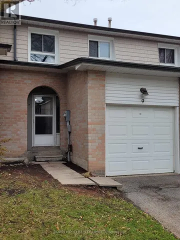 UNIT 9 - 2 BERNICK DRIVE, Barrie (Grove East), Ontario L4M5K4