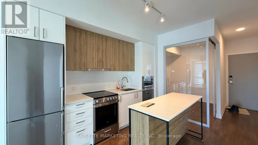 604 - 30 UPPER MALL WAY, Vaughan (Brownridge), Ontario L4J0L7