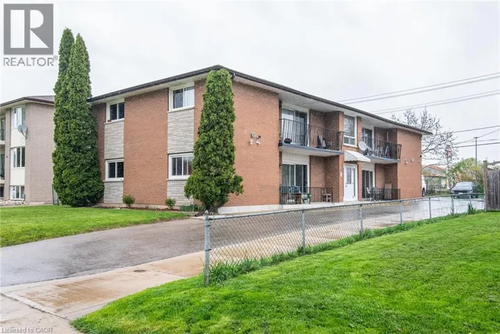 39 SECORD Avenue, Kitchener, Ontario N2B2C3