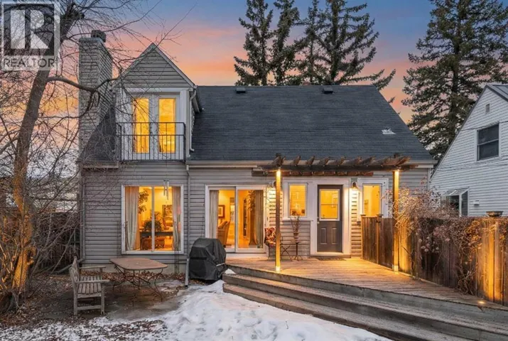 1929 6 Avenue NW, Calgary, Alberta T2N0W4