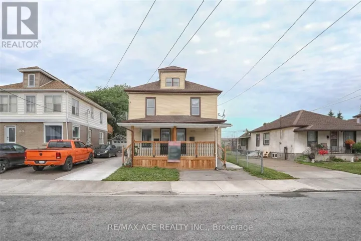 5671-5673 DESSON AVENUE, Niagara Falls (Clifton Hill), Ontario L2G3T3
