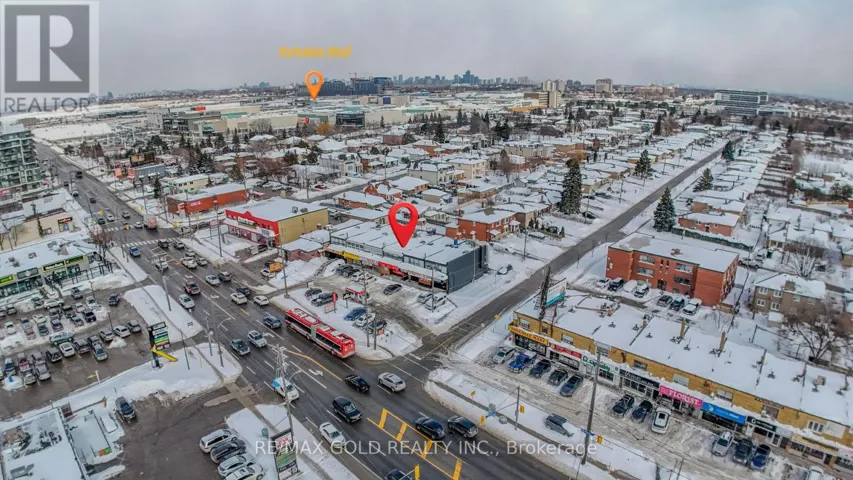 3271 DUFFERIN STREET, Toronto (Yorkdale-Glen Park), Ontario M6A2T4