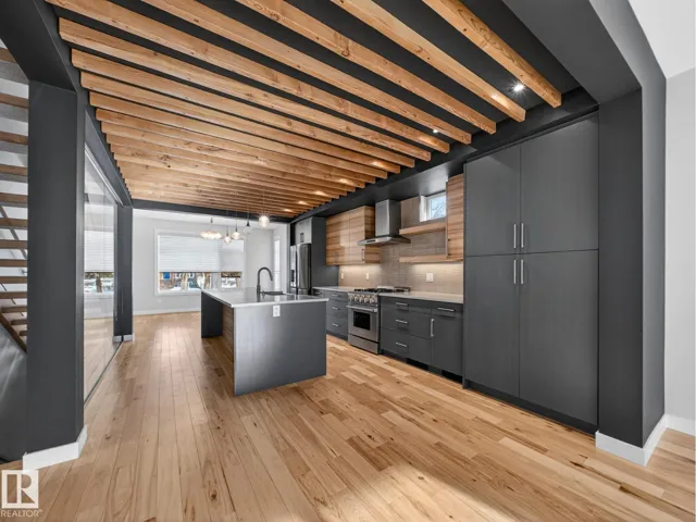 9803 74 AV NW, Edmonton, Alberta T6E1G1