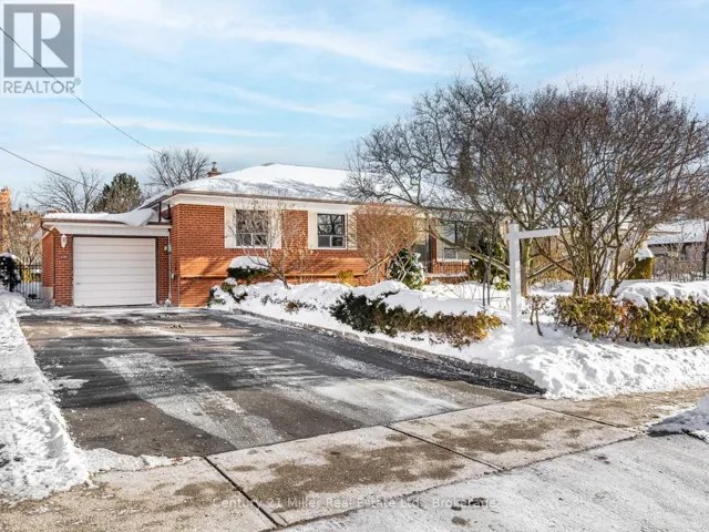 309 QUEEN MARY DRIVE, Oakville (CO Central), Ontario L6K3L5