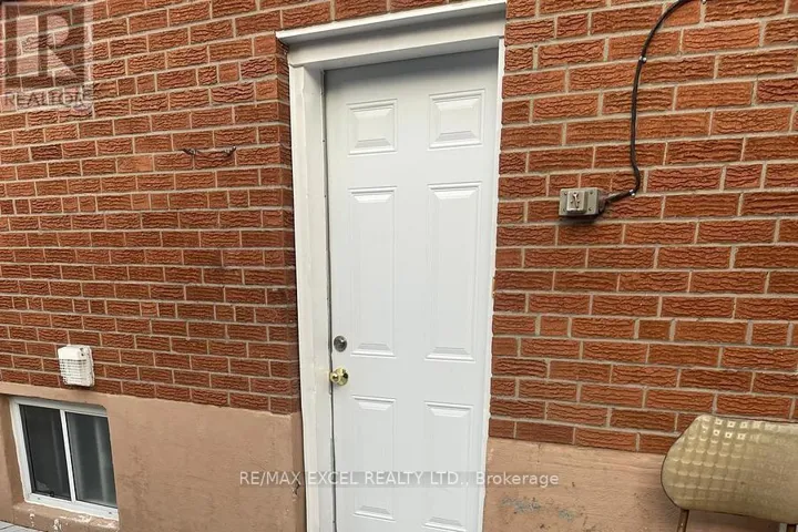 387 CROSBY AVENUE E, Richmond Hill (Crosby), Ontario L4C2R8