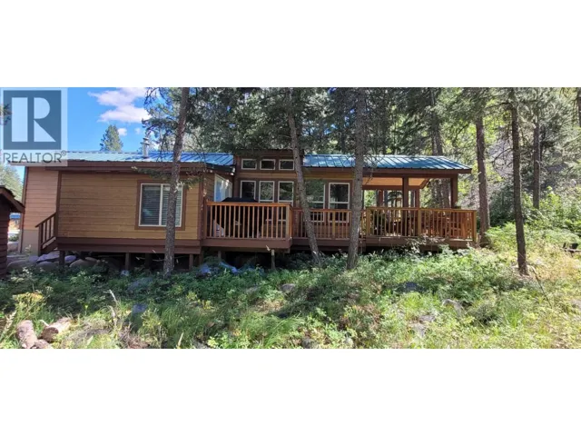 4835 Paradise Valley Drive Unit# 40, Peachland, British Columbia V0H1X3