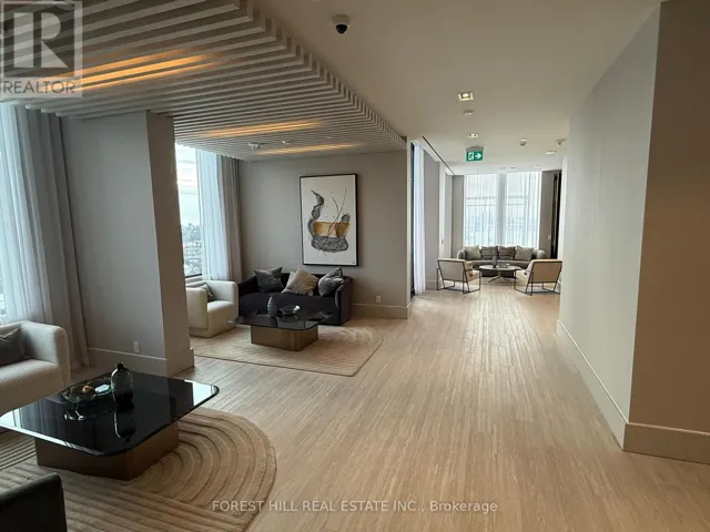 737 - 2020 BATHURST STREET, Toronto (Humewood-Cedarvale), Ontario M5P0A6