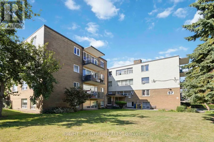 103 - 57 NEPTUNE DRIVE, Toronto (Englemount-Lawrence), Ontario M6A1X2