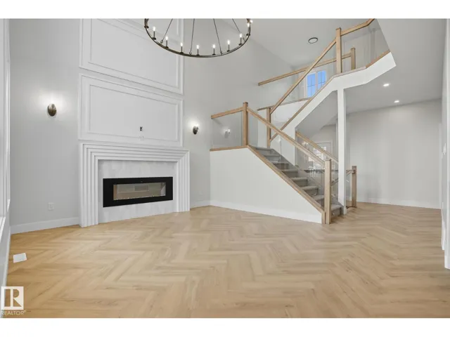 18135 87 ST NW, Edmonton, Alberta T5Z0X3