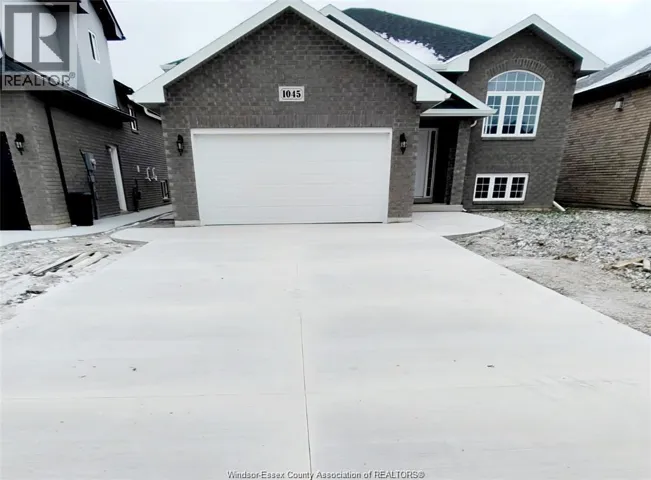 1045 ASPEN RIDGE CRESCENT, Lakeshore, Ontario N8L1A8