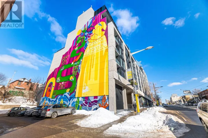 406 - 840 ST CLAIR AVENUE W, Toronto (Oakwood Village), Ontario M6C0A4