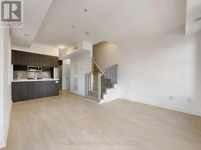 TH2 - 150 BROADVIEW AVENUE, Toronto (South Riverdale), Ontario M4M0A9