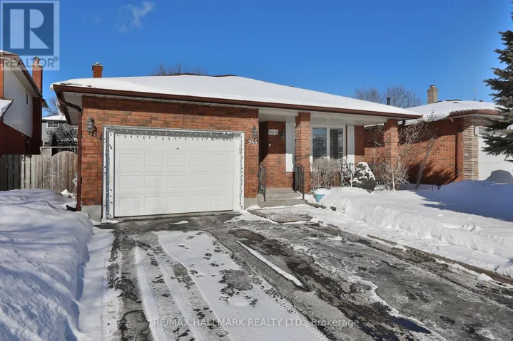 944 WILLIAM BOOTH CRESCENT, Oshawa (Centennial), Ontario L1G7N4
