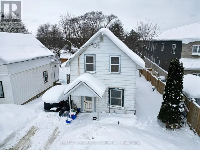 722 9TH AVENUE E, Owen Sound, Ontario N4K3E5