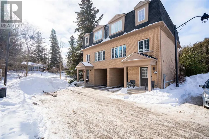 3 TILLINGHAST LANE, Toronto (Scarborough Village), Ontario M1J0A8
