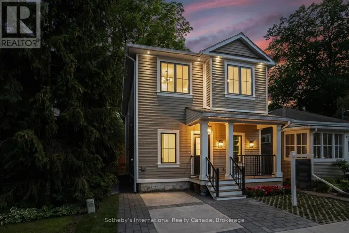 152 CHISHOLM STREET, Oakville (CO Central), Ontario L6K3J4