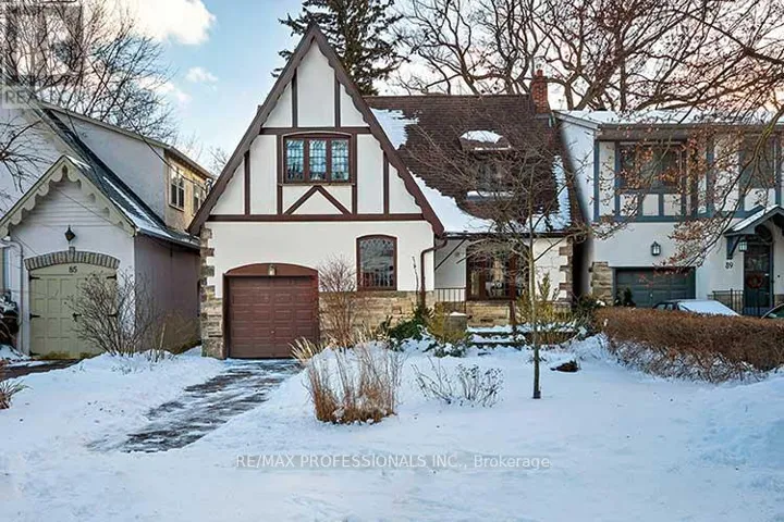 87 HUMBERVIEW ROAD, Toronto (Lambton Baby Point), Ontario M6S1W9