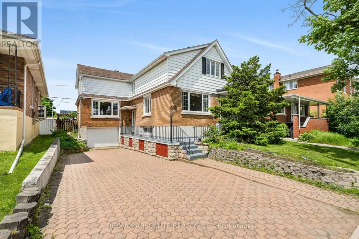 352 LACASSE AVENUE, Ottawa, Ontario K1L7A9
