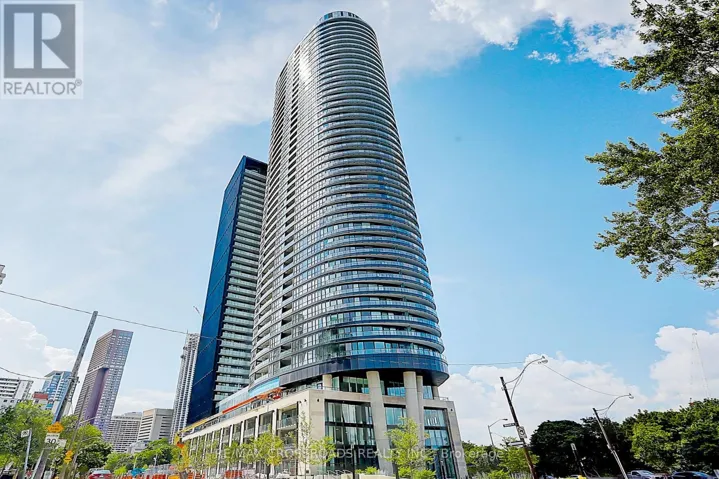 219 - 585 BLOOR STREET E, Toronto (North St. James Town), Ontario M4W0B3