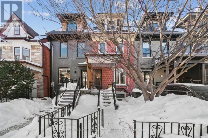 246 MONTROSE AVENUE, Toronto (Palmerston-Little Italy), Ontario M6G3G7