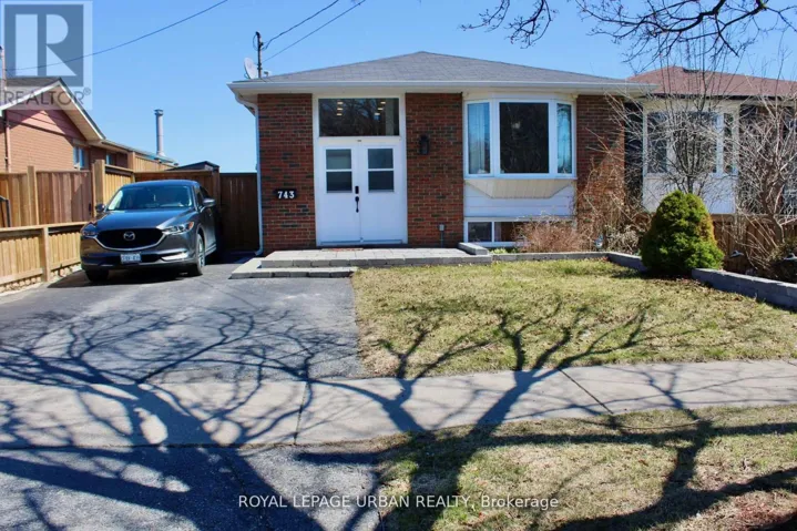 743 WEST SHORE BOULEVARD, Pickering (West Shore), Ontario L1W2V2