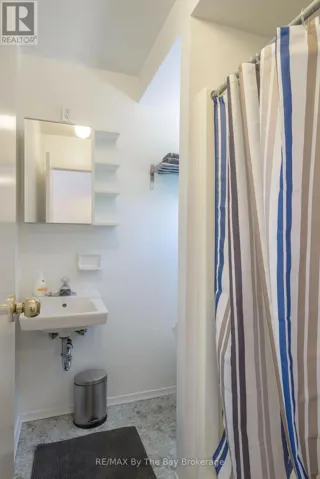 780