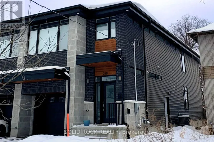 B - 228 GLYNN AVENUE, Ottawa, Ontario K1K1S3