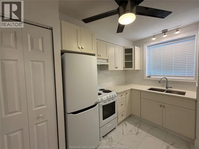 2490 RIVARD AVENUE Unit# 12, Windsor, Ontario N8T2H2