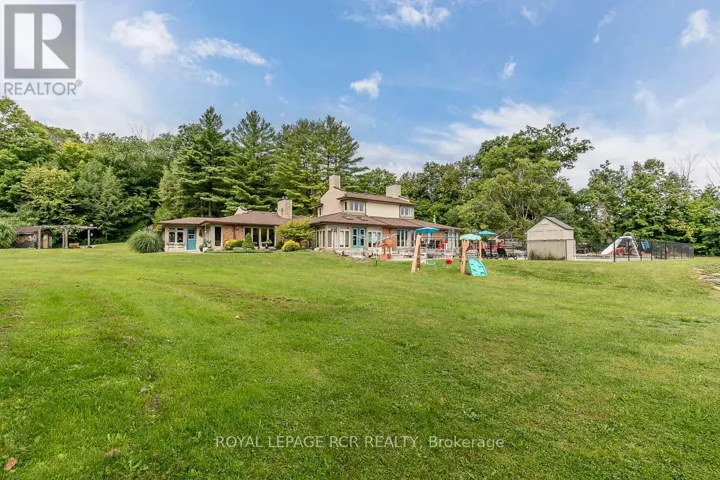 16365 BATHURST STREET, Newmarket (Summerhill Estates), Ontario L3X1Z8