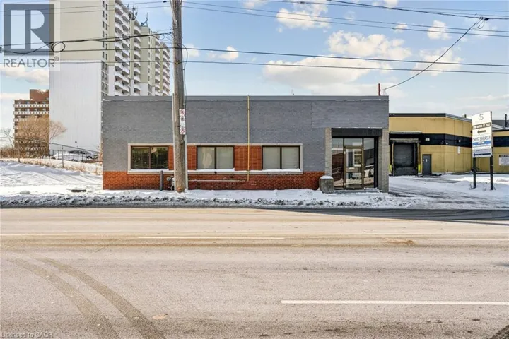 1810 E BARTON Street E, Hamilton, Ontario L8H2Y6