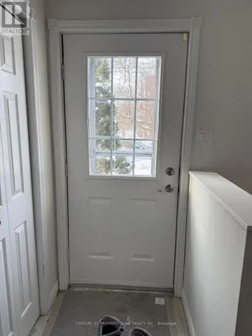93 BORDEN STREET, Toronto (University), Ontario N5A4R1