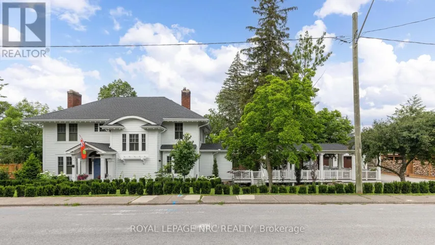 50 HILLCREST AVENUE, St. Catharines (Old Glenridge), Ontario L2R4Y1