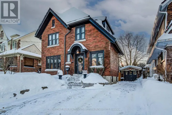 107 EARL STREET, Kitchener, Ontario N2M2V8