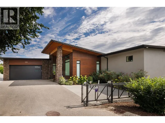 3639 Apple Way Boulevard, West Kelowna, British Columbia V4t1Y5