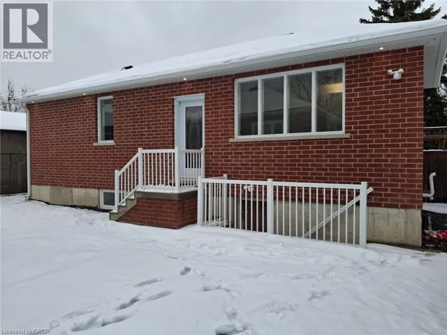 114 WARREN Avenue, Hamilton, Ontario L9A3E1