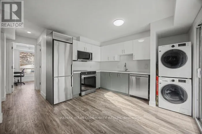 #1 MAIN - 69 BLYTHWOOD ROAD N, Waterloo, Ontario N2L3Z9