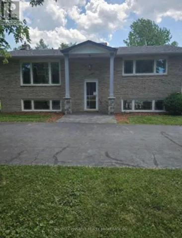 3567 EGREMONT ROAD, Plympton-Wyoming (Plympton Wyoming), Ontario N0M1E0