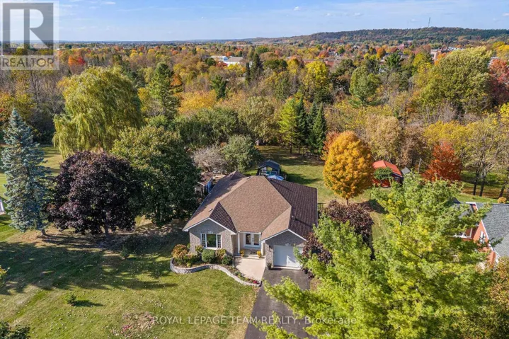 230 OPEONGO ROAD, Renfrew, Ontario K7V2T5