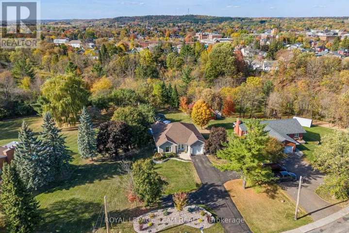 230 OPEONGO ROAD, Renfrew, Ontario K7V2T5