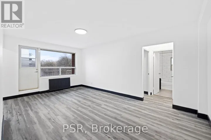 209 - 600 EGLINTON AVENUE W, Toronto (Forest Hill North), Ontario M5N1C1