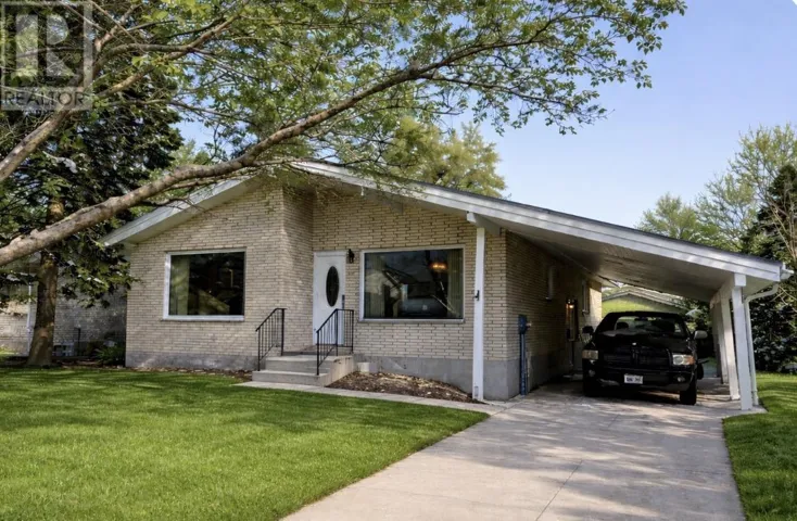 132 Dell AVE, Sault Ste. Marie, Ontario P6A5R6