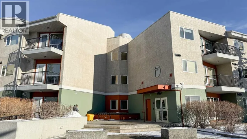 121, 69 Springborough Court SW, Calgary, Alberta T3H5V5