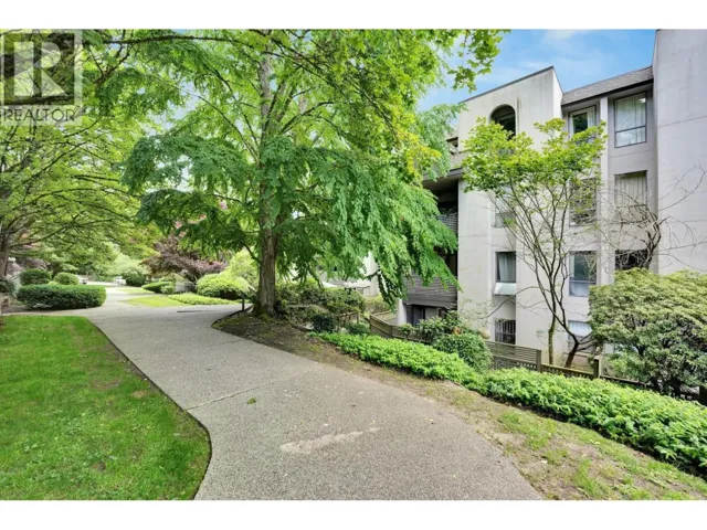 108 1955 WOODWAY PLACE, Burnaby, British Columbia V5B4S5