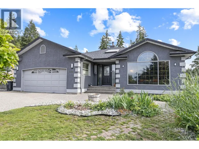 145 Magic Drive, Kelowna, British Columbia V1V1N2