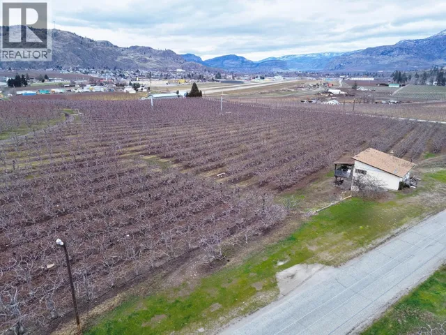5676 Yarrow St Street, Oliver, British Columbia V0H1T9