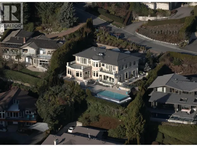 1356 CAMMERAY ROAD, West Vancouver, British Columbia V7S2N3