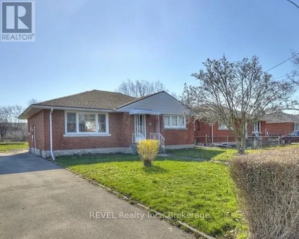 UPPER - 7182 ADAMS AVENUE, Niagara Falls (Arad/Fallsview), Ontario L2G5H1