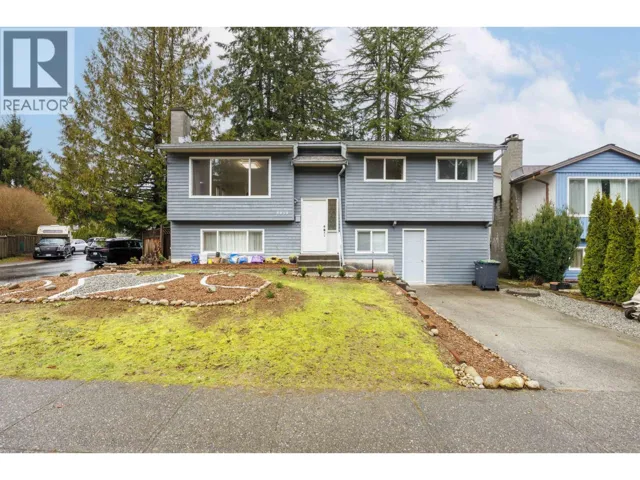 3213 SALT SPRING AVENUE, Coquitlam, British Columbia V3E1E6