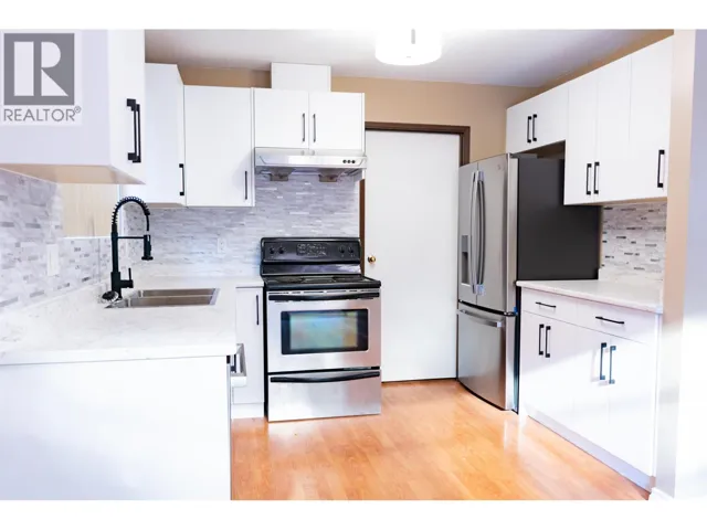 1951 COQUITLAM AVENUE, Port Coquitlam, British Columbia V3B1J2