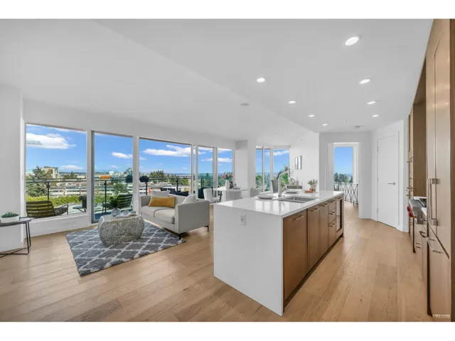 703 1439 GEORGE STREET, White Rock, British Columbia V4B0B9